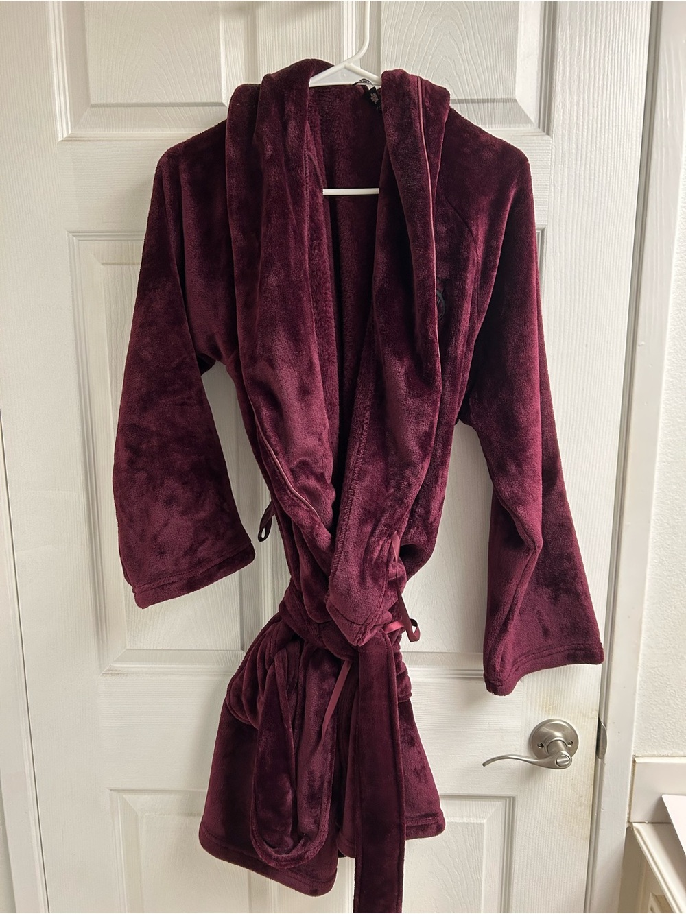 Victoria's Secret Plush Hooded Robe - Wine